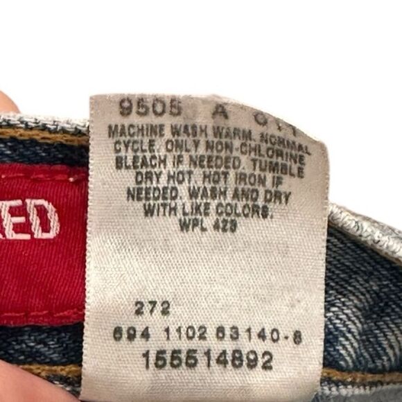 RARE VINTAGE LEVI’S 550s Light Wash Mid-High Waisted Tapered Jeans - Picture 4 of 6